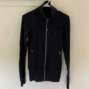Lululemon zip up jacket black size 6